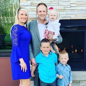 Meet your Posher, Derrick